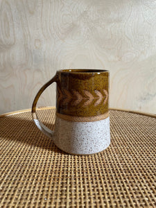 Two Tone Laurel Mug 1