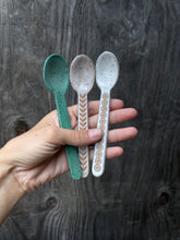 Load image into Gallery viewer, Spoons