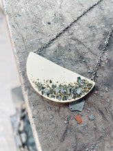Load image into Gallery viewer, Anvil Dust Necklace