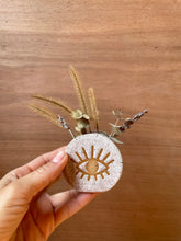 Load image into Gallery viewer, Circular Third Eye Treasure Pot
