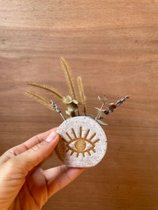 Circular Third Eye Treasure Pot