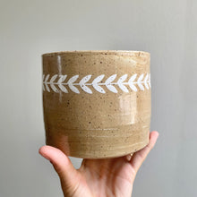 Load image into Gallery viewer, White on Speckles Laurel Planter