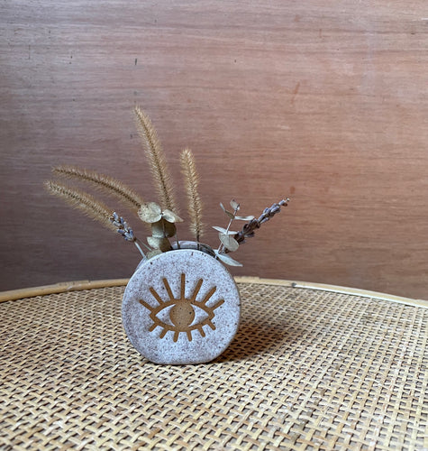 Circular Third Eye Treasure Pot