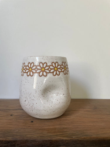 Daisy Chain Wine Cup
